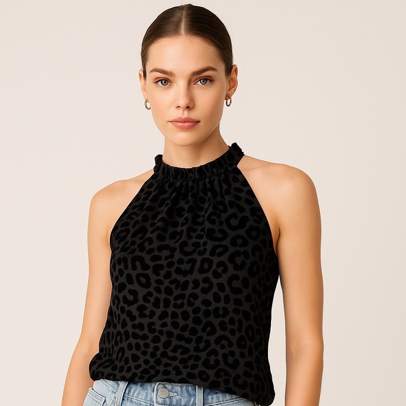 White House Black Market Tops - White House Black Market Fitted Black Sleeveless Tank Top 🐆🐆